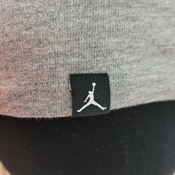 NIKE JORDAN AIR JUMPMAN Tee Shirt Grey Sports Size Medium - Picture 5 of 7
